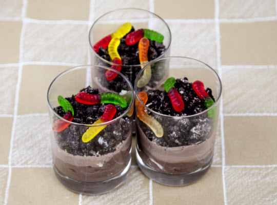 Snacks that start with D - Delicious Dirt Cups